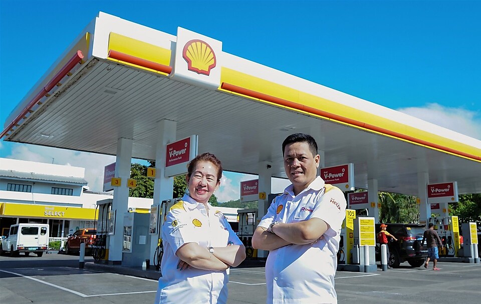 Shell Gusa Retailers Edna and Marc Puertas